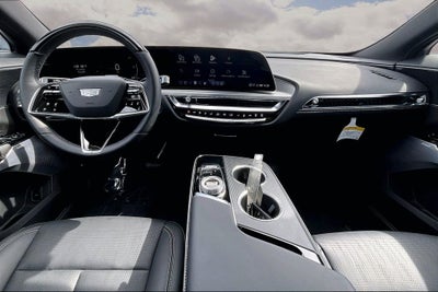 2024 Cadillac LYRIQ Luxury 3