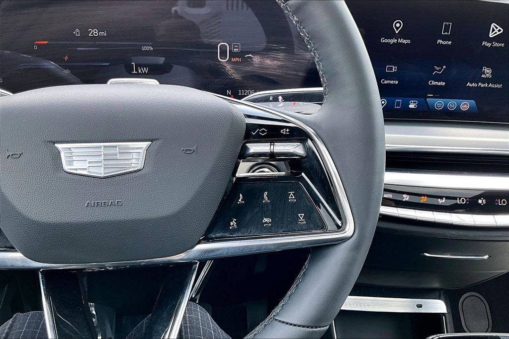 2024 Cadillac LYRIQ Luxury 3