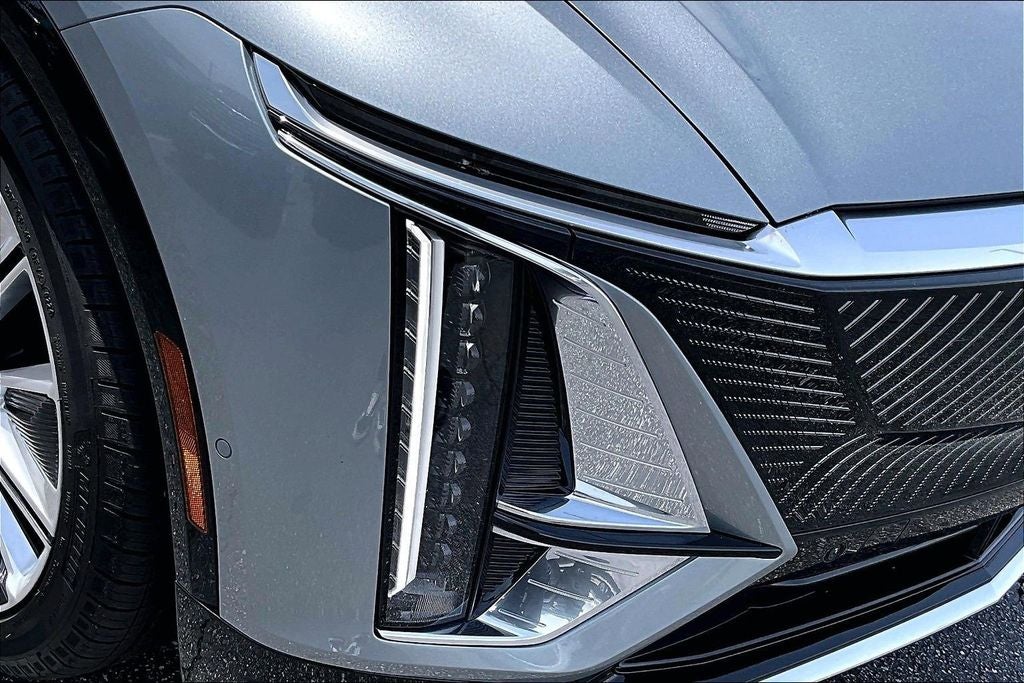 2024 Cadillac LYRIQ Luxury 3