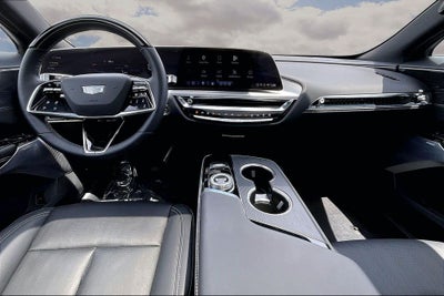 2024 Cadillac LYRIQ Luxury 3