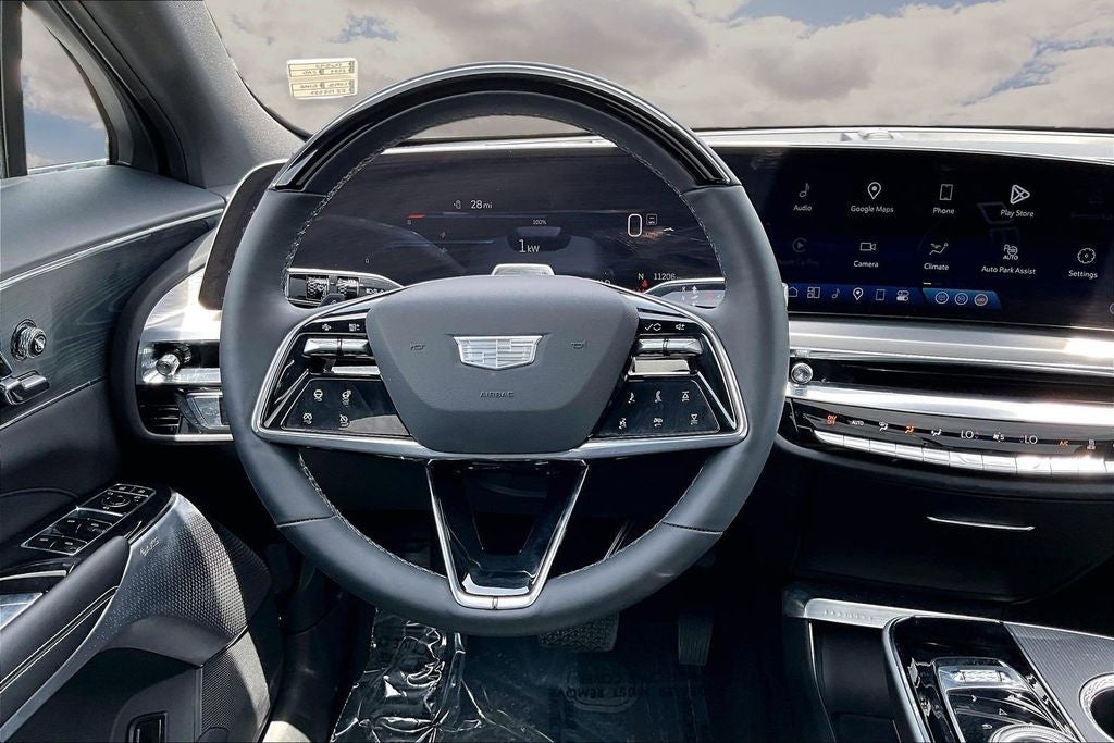 2024 Cadillac LYRIQ Luxury 3