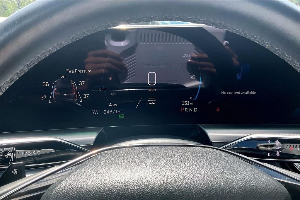 2024 Cadillac LYRIQ Sport