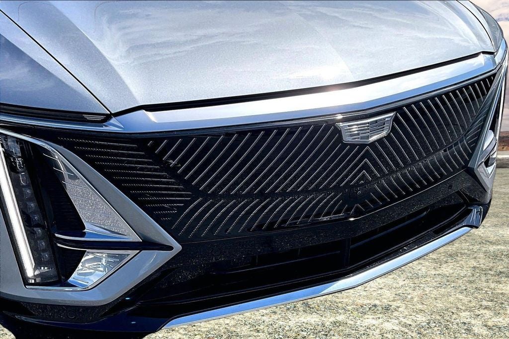 2025 Cadillac LYRIQ Luxury 3