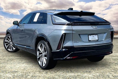 2025 Cadillac LYRIQ Luxury 3