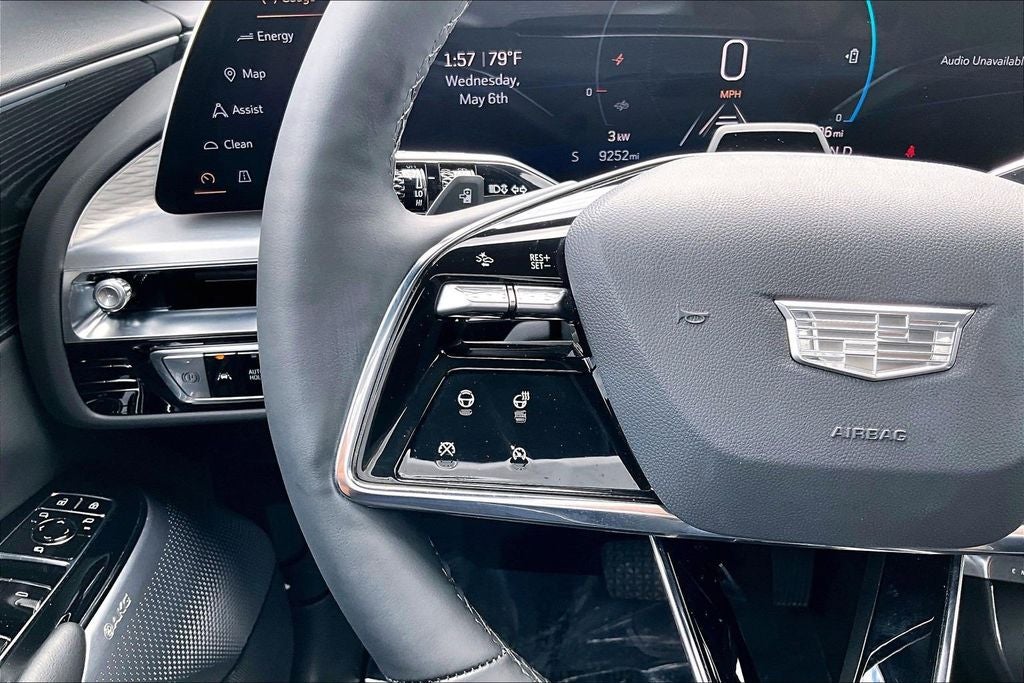 2025 Cadillac LYRIQ Luxury 3
