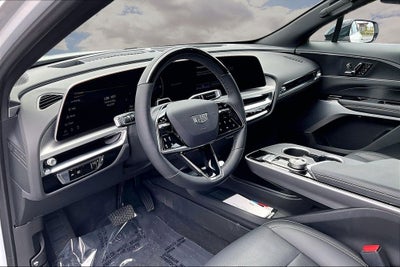 2025 Cadillac LYRIQ Luxury 3