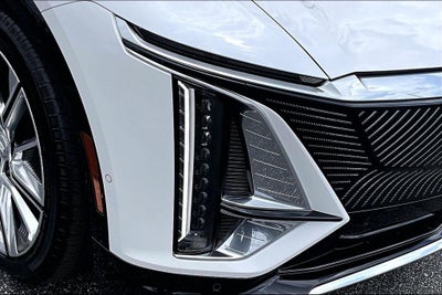 2025 Cadillac LYRIQ Luxury 3