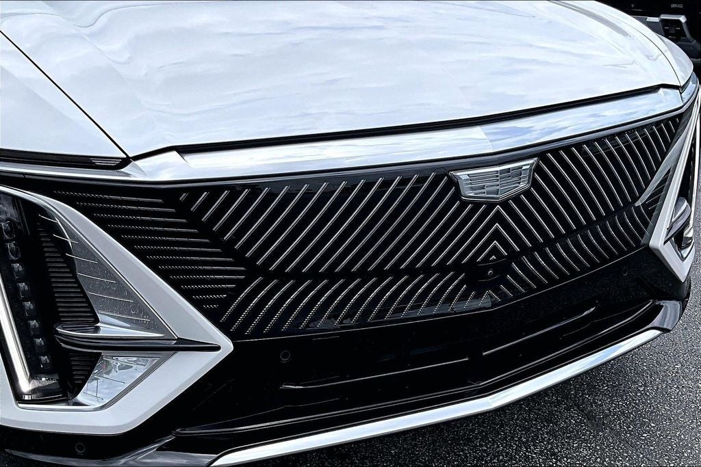 2025 Cadillac LYRIQ Luxury 3