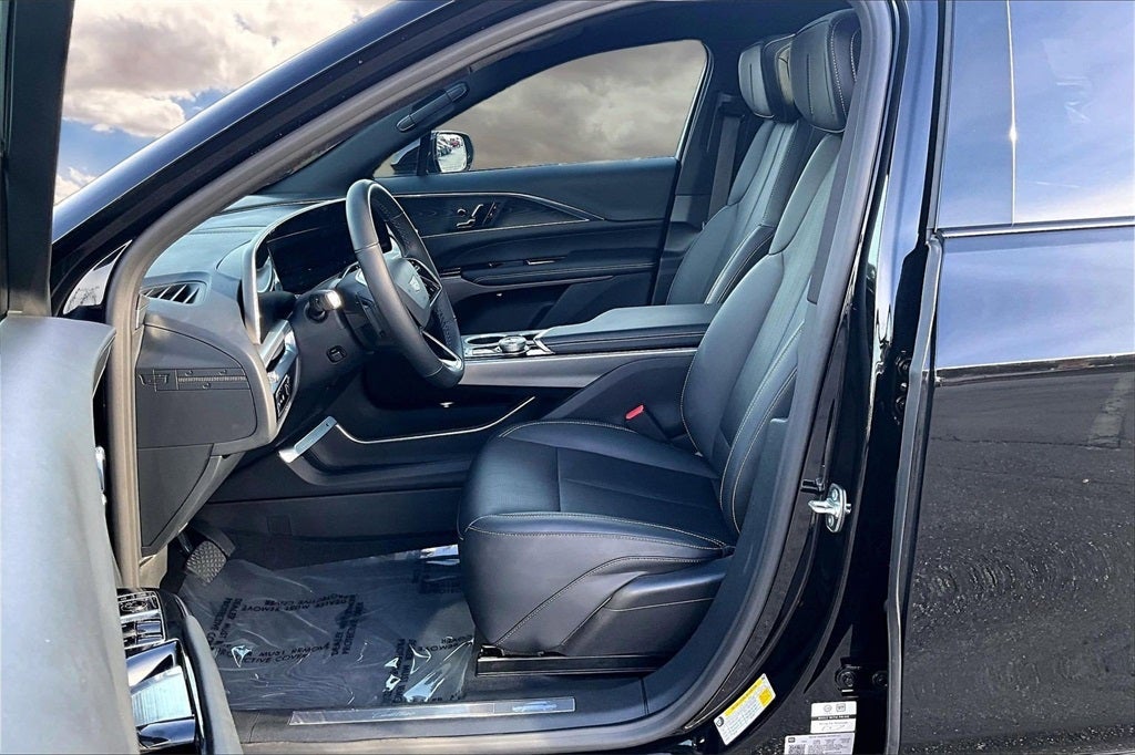 2024 Cadillac LYRIQ Sport