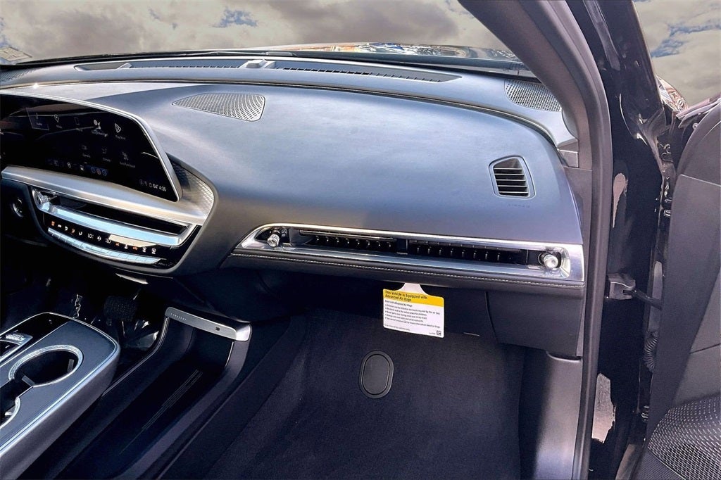 2024 Cadillac LYRIQ Sport