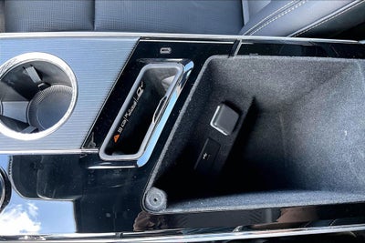 2025 Cadillac LYRIQ Luxury 3