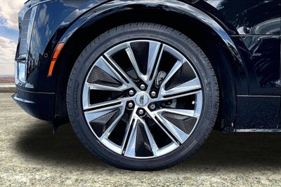 2025 Cadillac LYRIQ Luxury 3