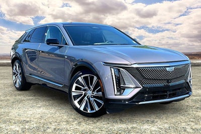 2025 Cadillac LYRIQ Luxury 3