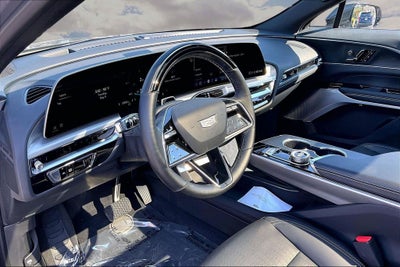 2025 Cadillac LYRIQ Luxury 3