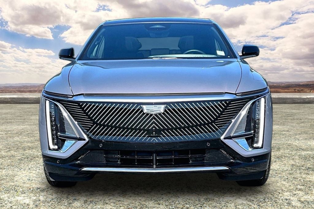 2025 Cadillac LYRIQ Luxury 3