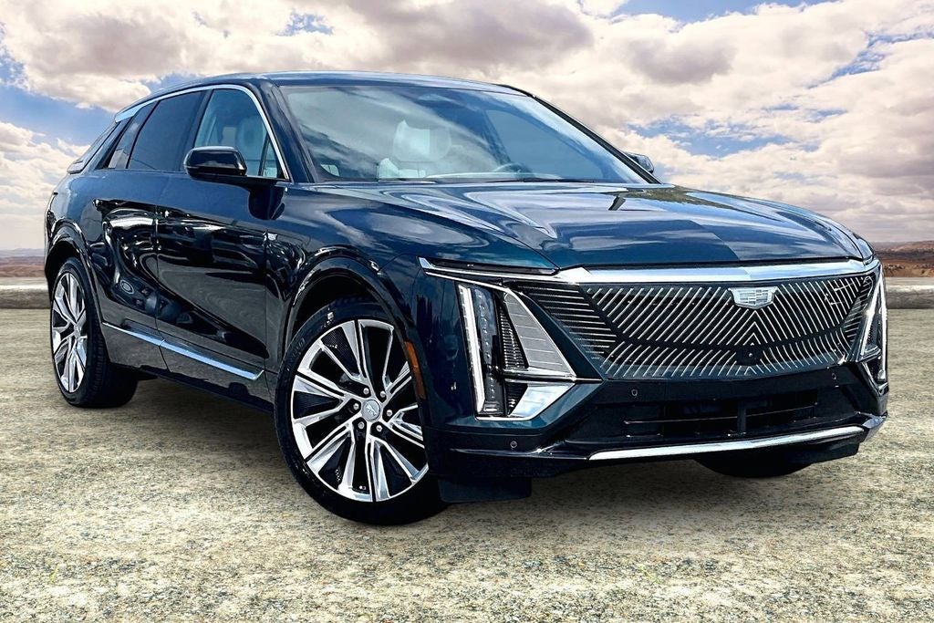 2025 Cadillac LYRIQ Luxury 3