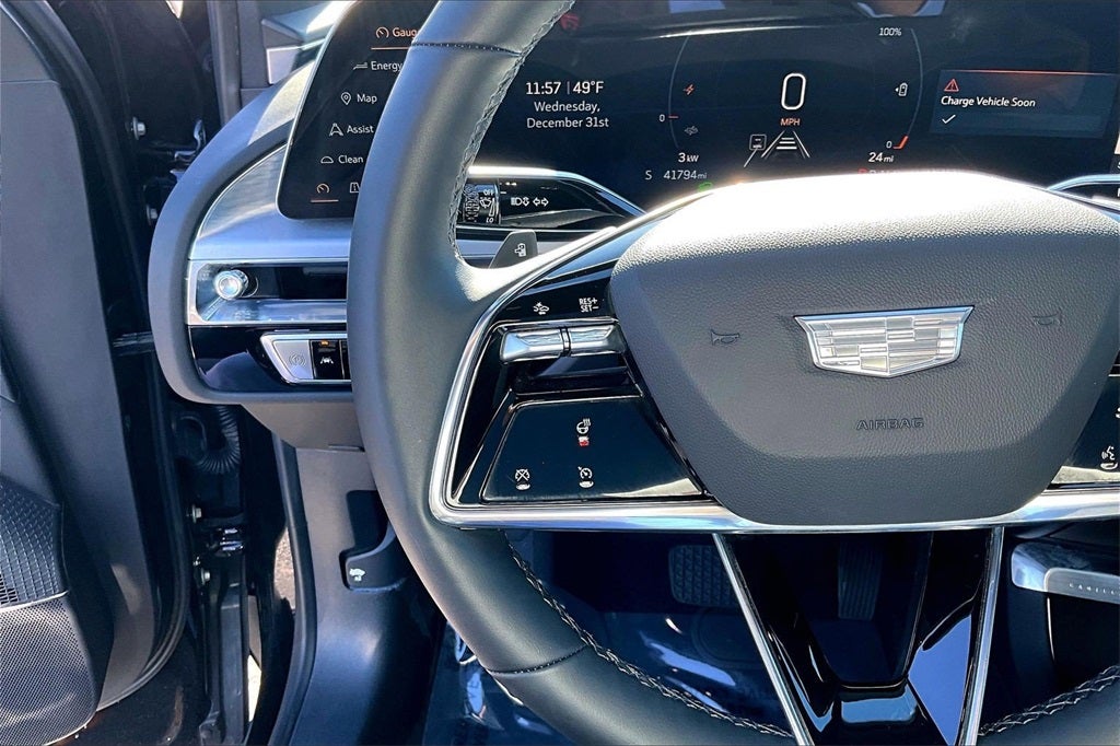 2024 Cadillac LYRIQ Sport