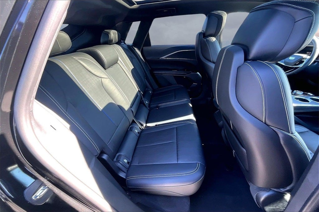 2024 Cadillac LYRIQ Sport