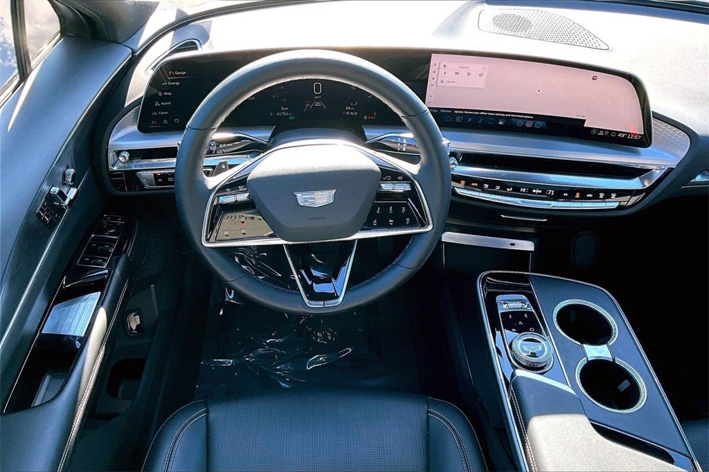 2024 Cadillac LYRIQ Sport