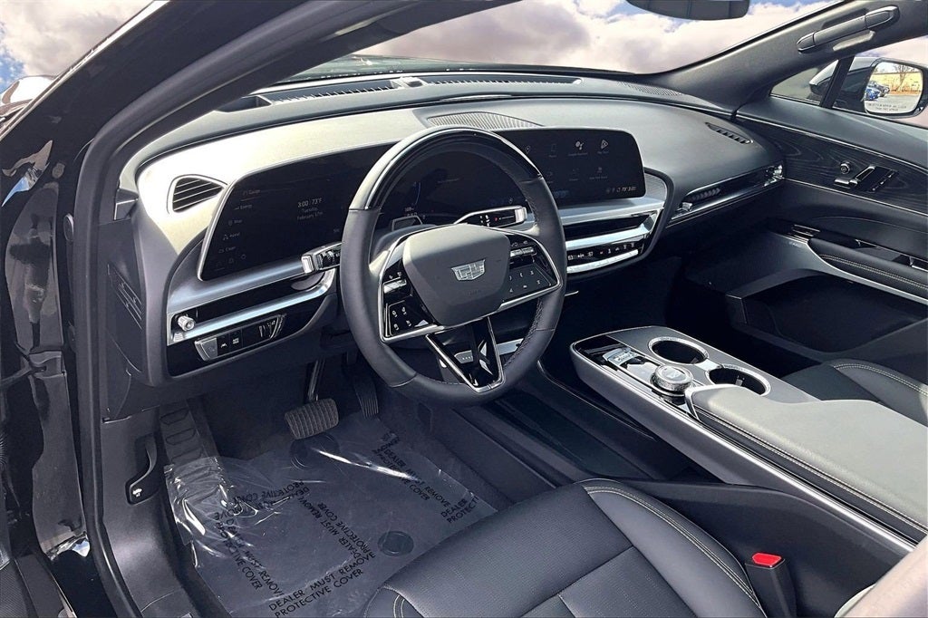 2024 Cadillac LYRIQ Sport 2