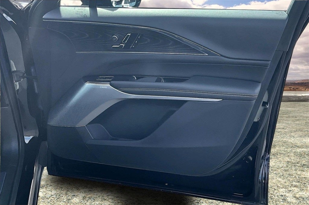 2024 Cadillac LYRIQ Sport 2