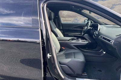 2024 Cadillac LYRIQ Sport 2