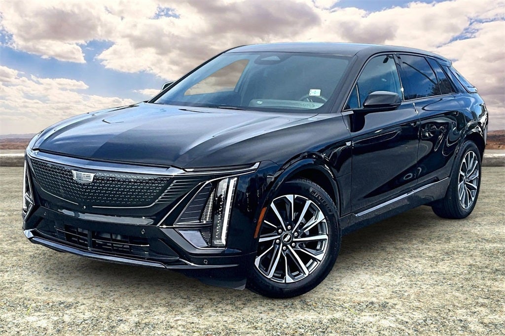 2024 Cadillac LYRIQ Sport 2