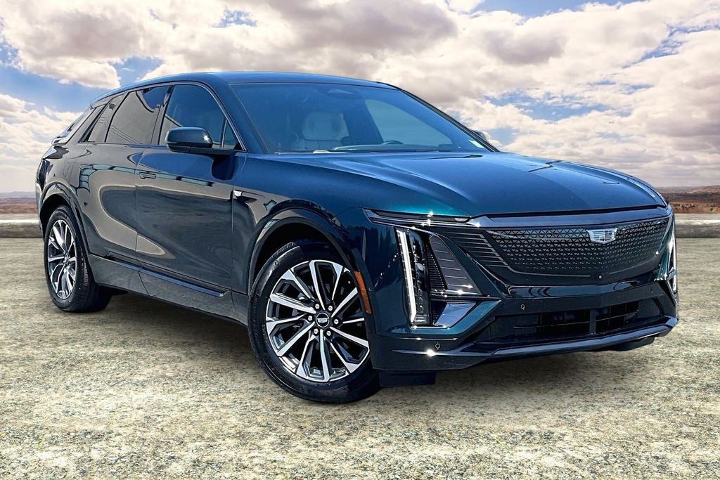 2024 Cadillac LYRIQ Sport 2
