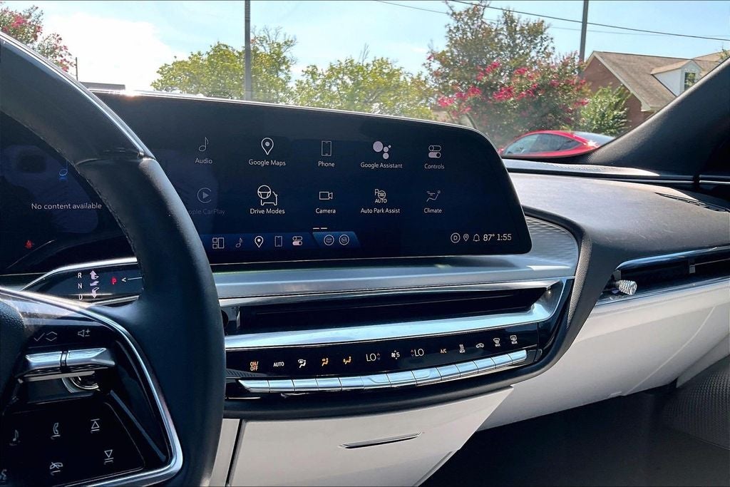 2024 Cadillac LYRIQ Sport 2
