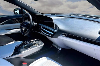 2024 Cadillac LYRIQ Sport 2