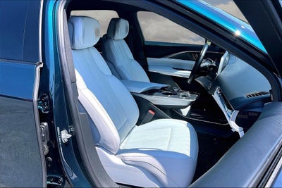 2024 Cadillac LYRIQ Sport 2