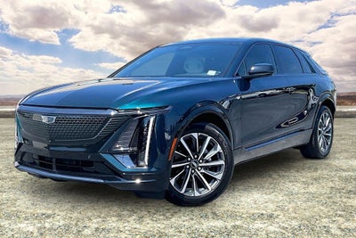 2024 Cadillac LYRIQ Sport 2