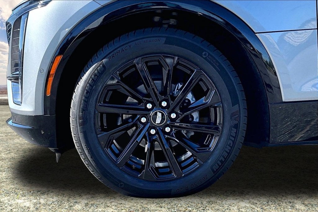 2024 Cadillac LYRIQ Sport 2