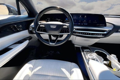 2024 Cadillac LYRIQ Sport 2