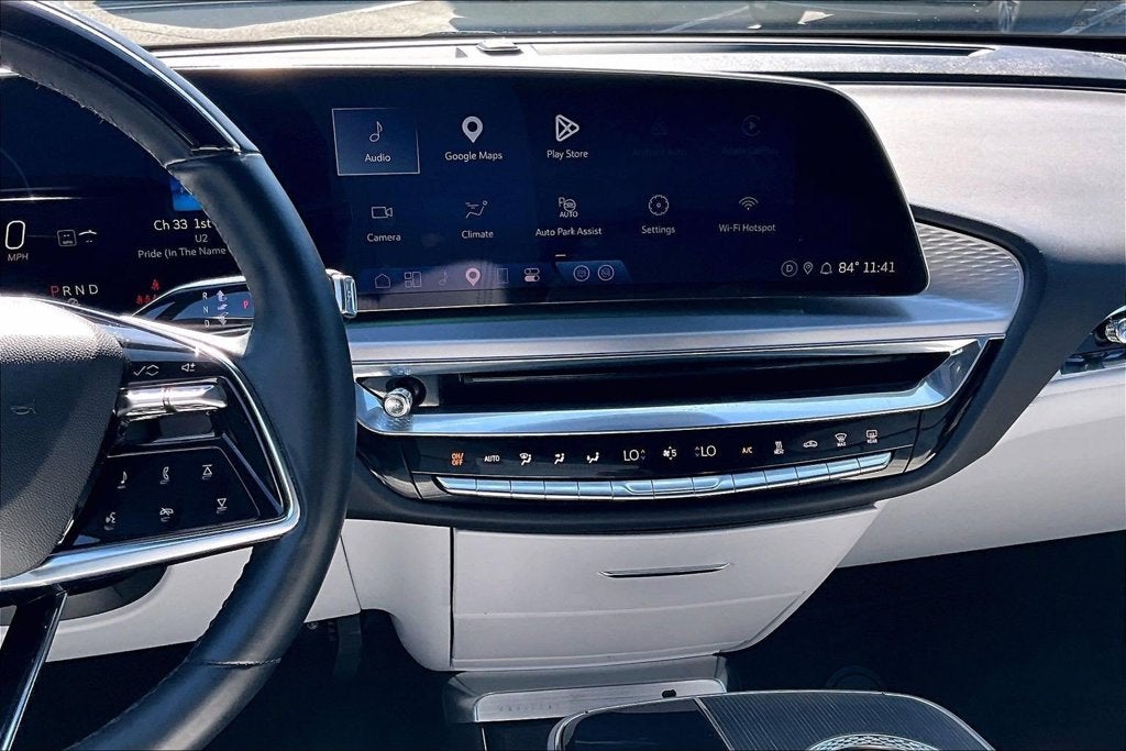 2024 Cadillac LYRIQ Sport 2