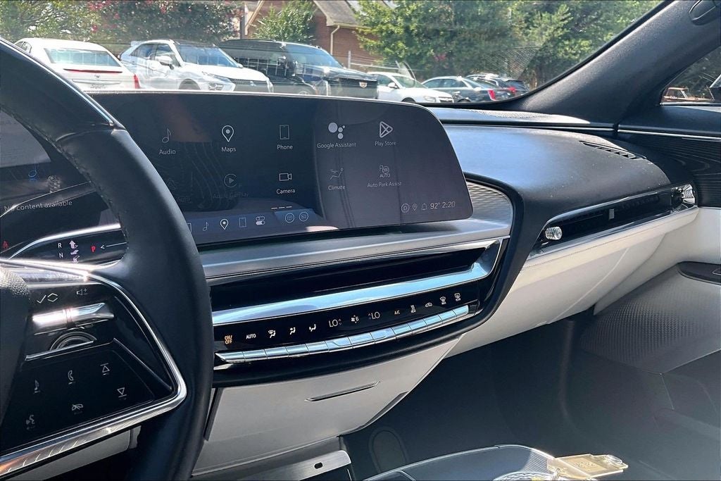 2024 Cadillac LYRIQ Sport