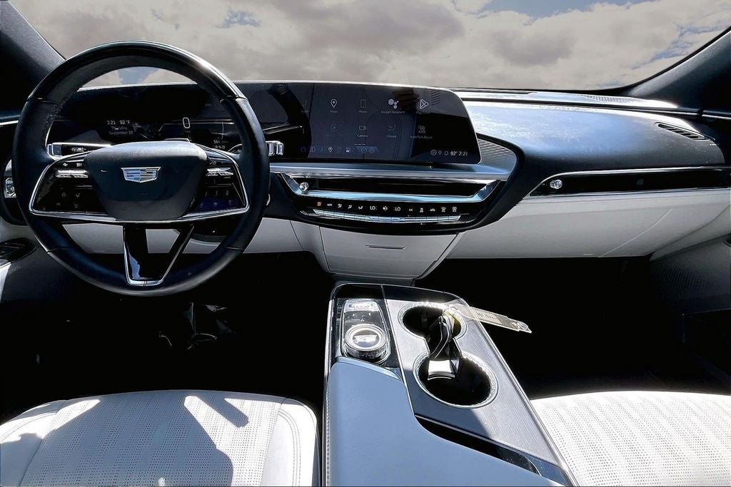 2024 Cadillac LYRIQ Sport