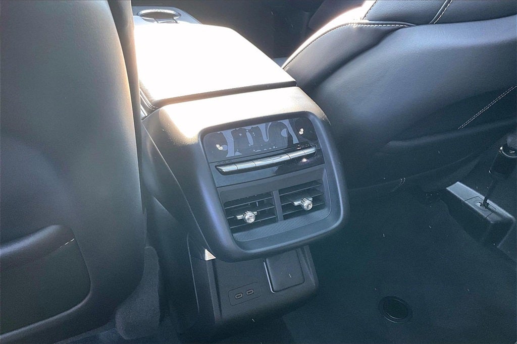 2024 Cadillac LYRIQ Sport 3