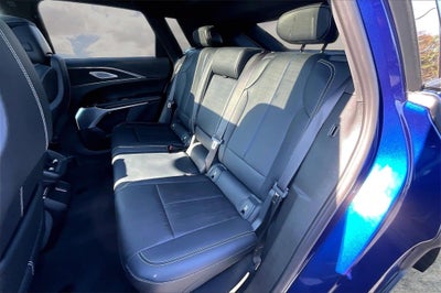 2024 Cadillac LYRIQ Sport 3