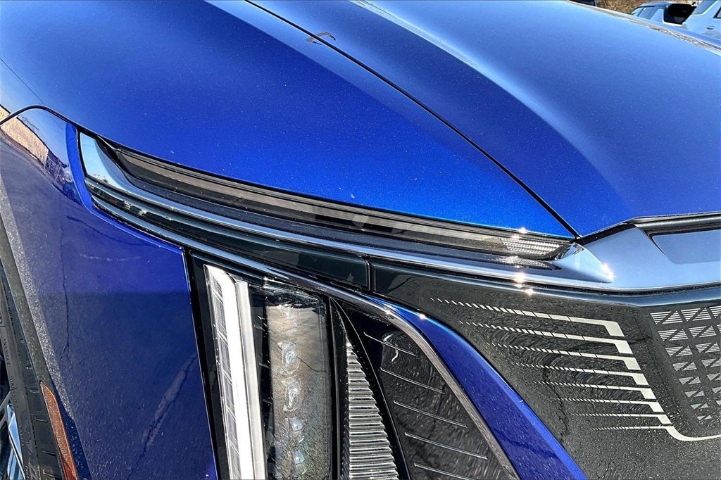 2024 Cadillac LYRIQ Sport 3