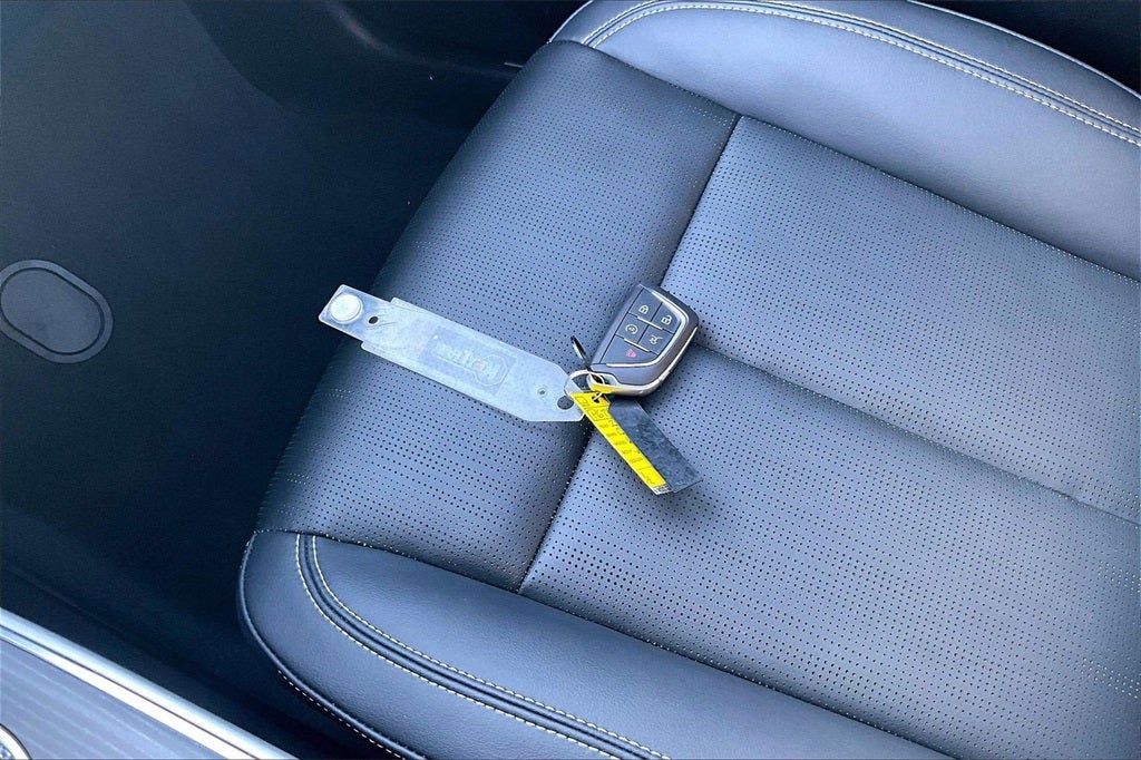 2024 Cadillac LYRIQ Sport 3