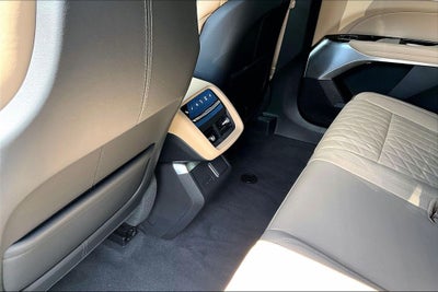 2024 Cadillac LYRIQ Sport 3