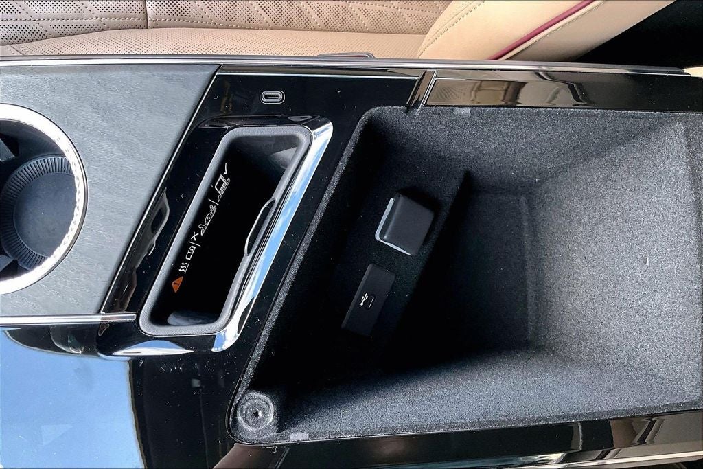 2024 Cadillac LYRIQ Sport 3