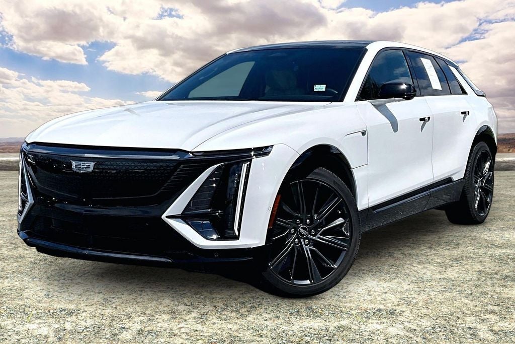 2024 Cadillac LYRIQ Sport 3
