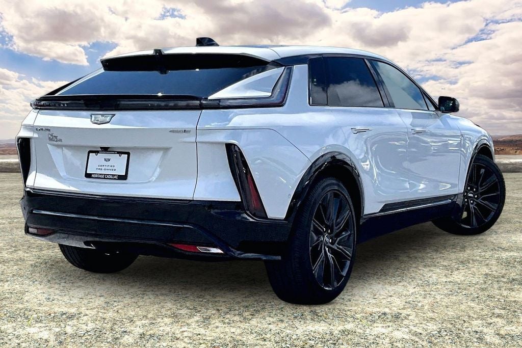 2024 Cadillac LYRIQ Sport 3