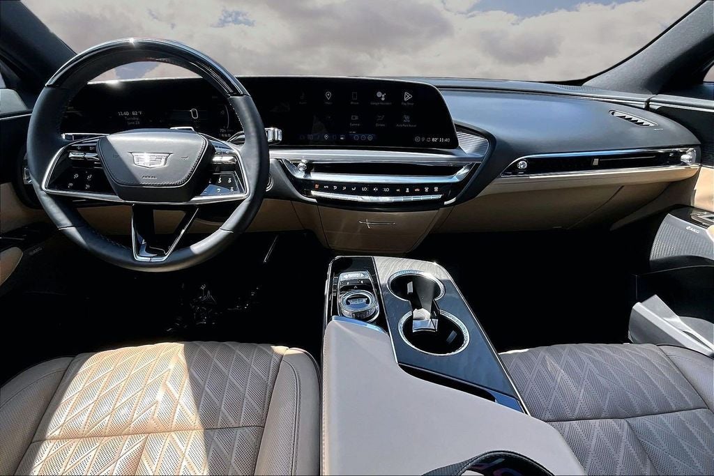 2024 Cadillac LYRIQ Sport 3