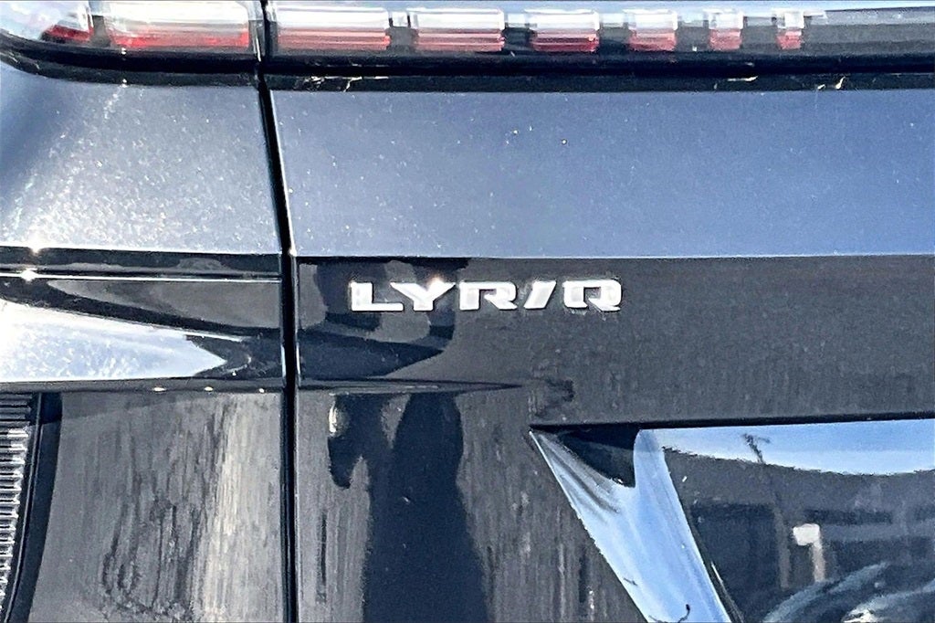 2024 Cadillac LYRIQ Sport 3