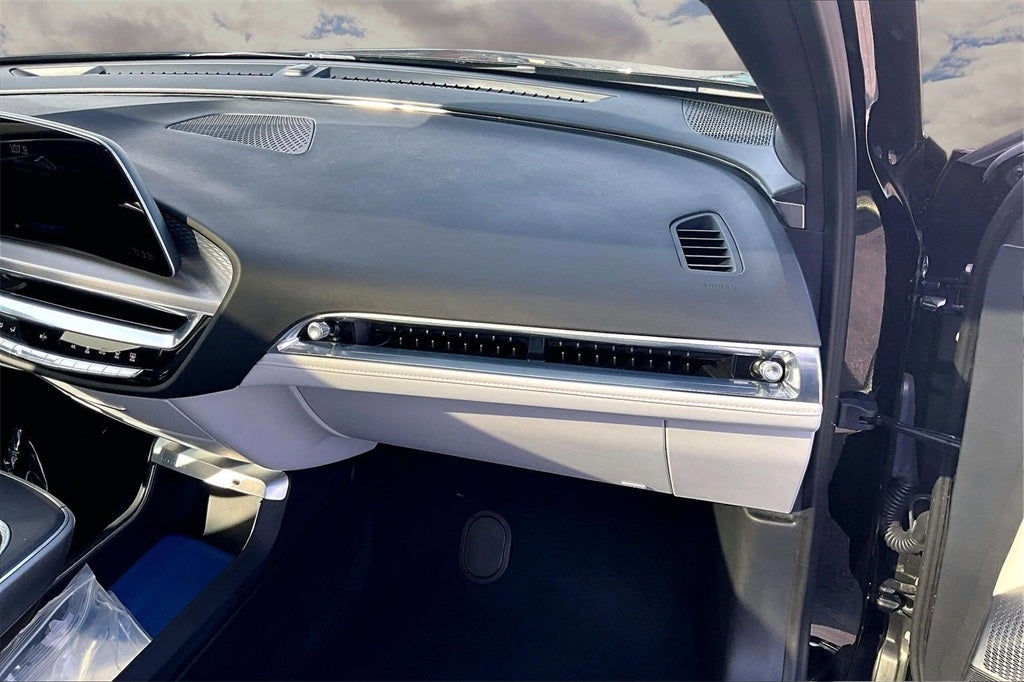 2024 Cadillac LYRIQ Sport 3