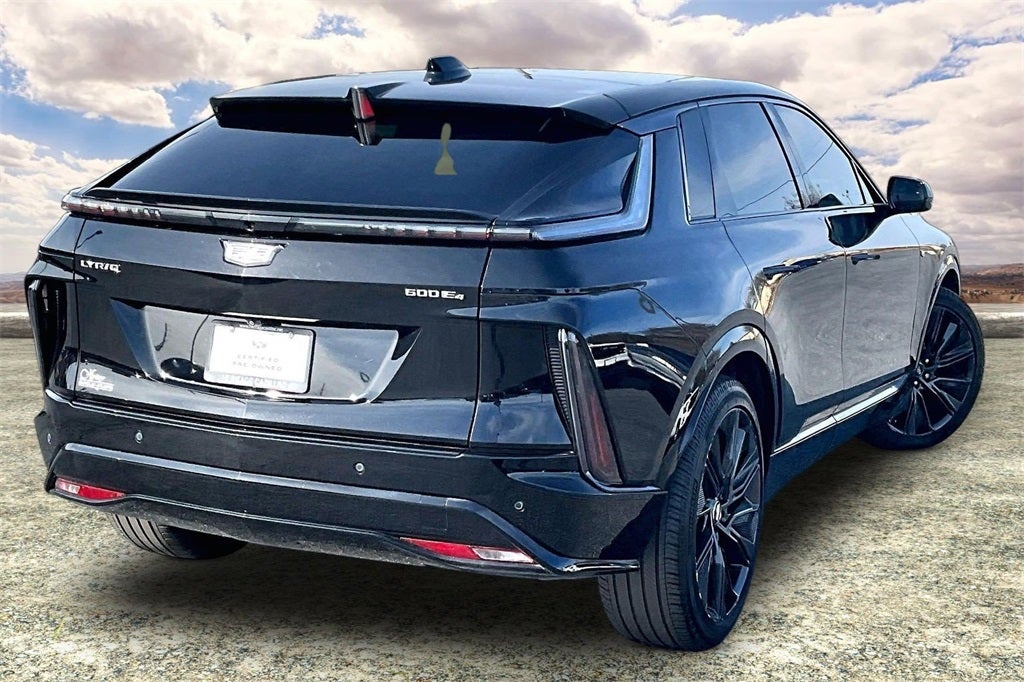 2024 Cadillac LYRIQ Sport 3
