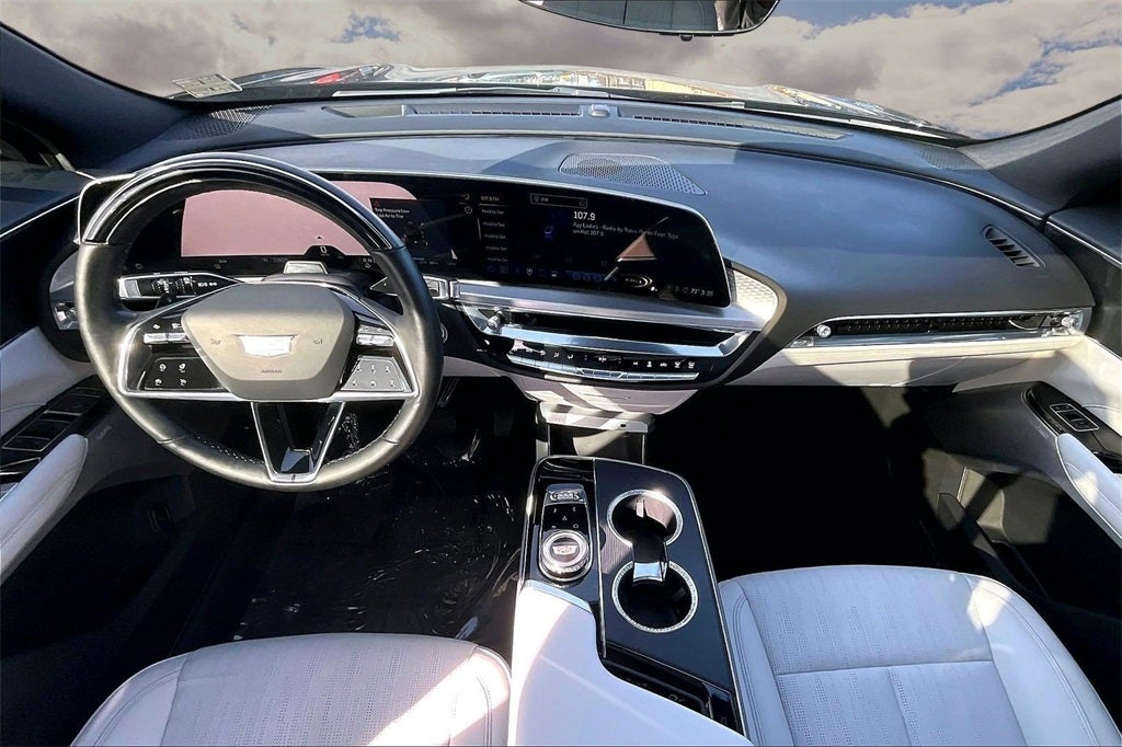 2024 Cadillac LYRIQ Sport 3